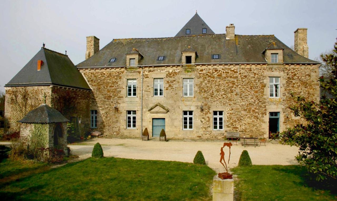 Gite Le Logis - Manoir Le Plessix Madeuc Corseul Dış mekan fotoğraf